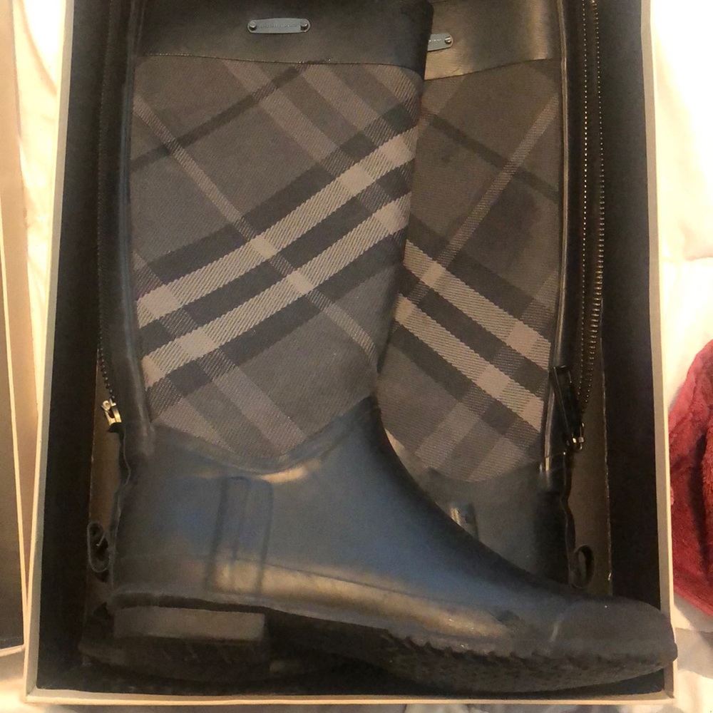 Burberry smoke check rainboots